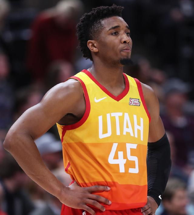 集中依靠反 集中依靠反