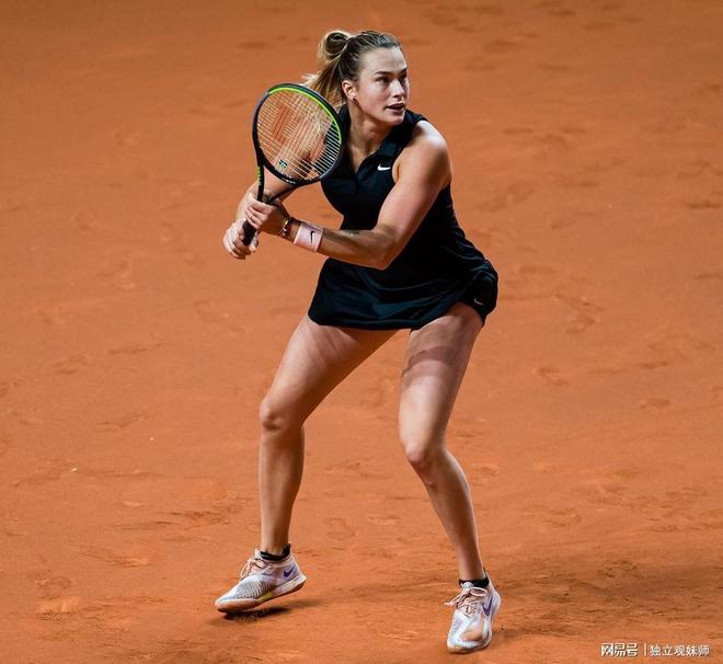 通过与他们 通过与他们